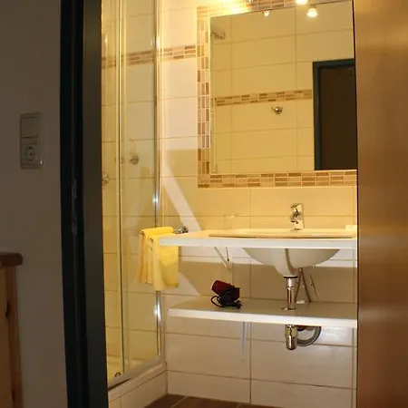 Πανσιόν Zur Bruthenne